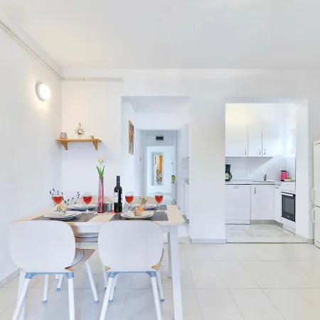 Valentina-3 By Interhome Appartement Pridraga
