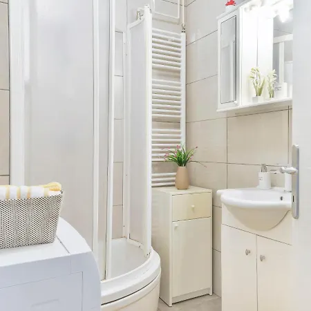 Valentina-3 By Interhome Appartement